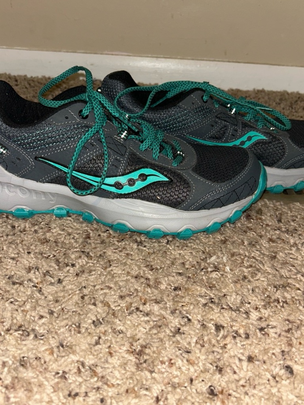 Saucony Gray and Teal Women's Trail Sneakers